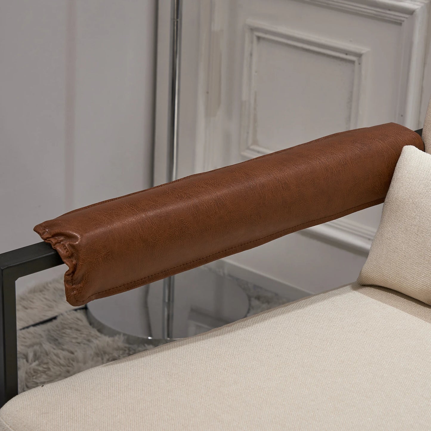 General Use Single Iron Frame Chair With Soft Leather Cover