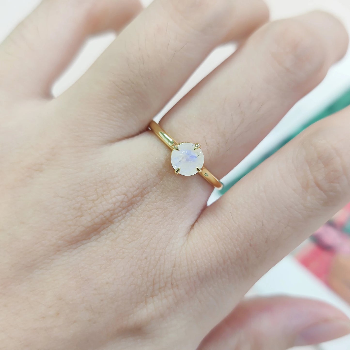GEM'S BALLET Moonstone Ring 1.03ct 18K Gold Plated Prongs