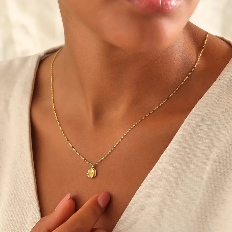 Huitan Opulent Flower Pendant Necklace For Women CZ