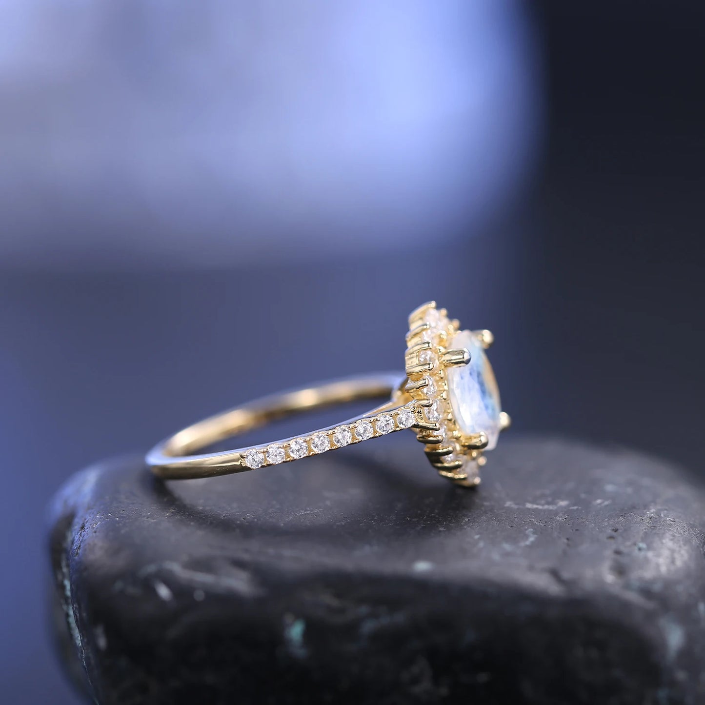 GEM'S BALLET Moonstone Sterling Silver Halo Engagement Ring