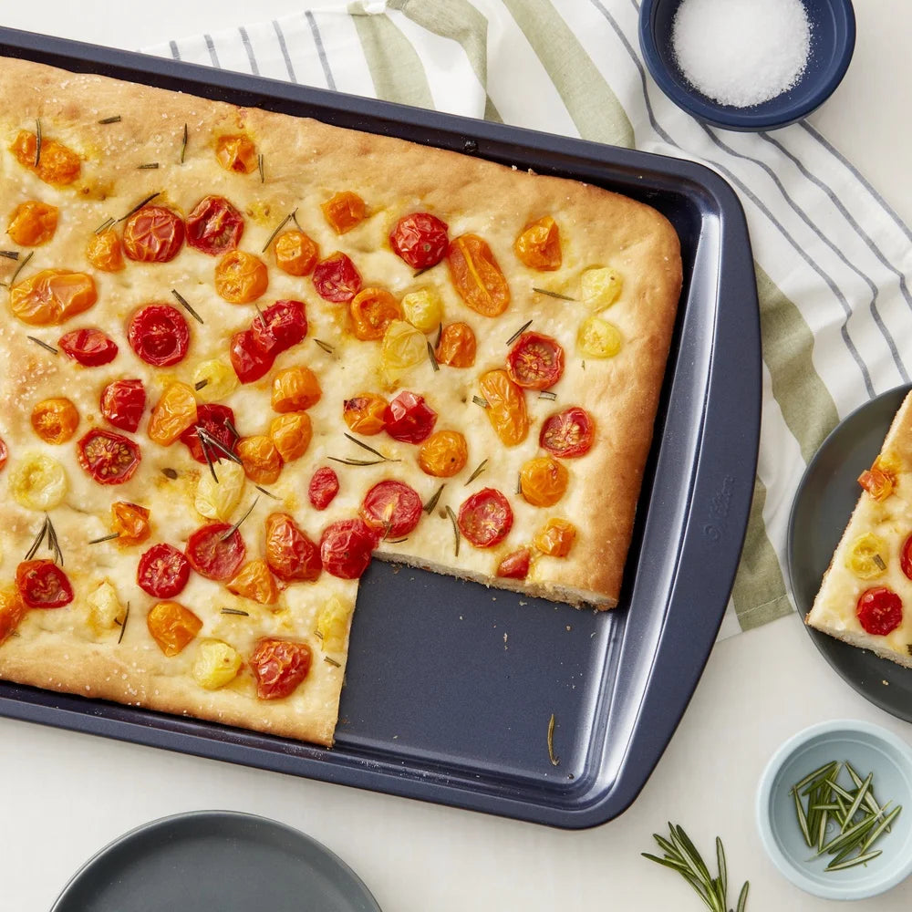 Diamond-Infused Non-Stick Baking Set 7-Piece Dishwasher Safe Bakeware Large Medium Muffin Loaf Round Pans Kitchen Gift